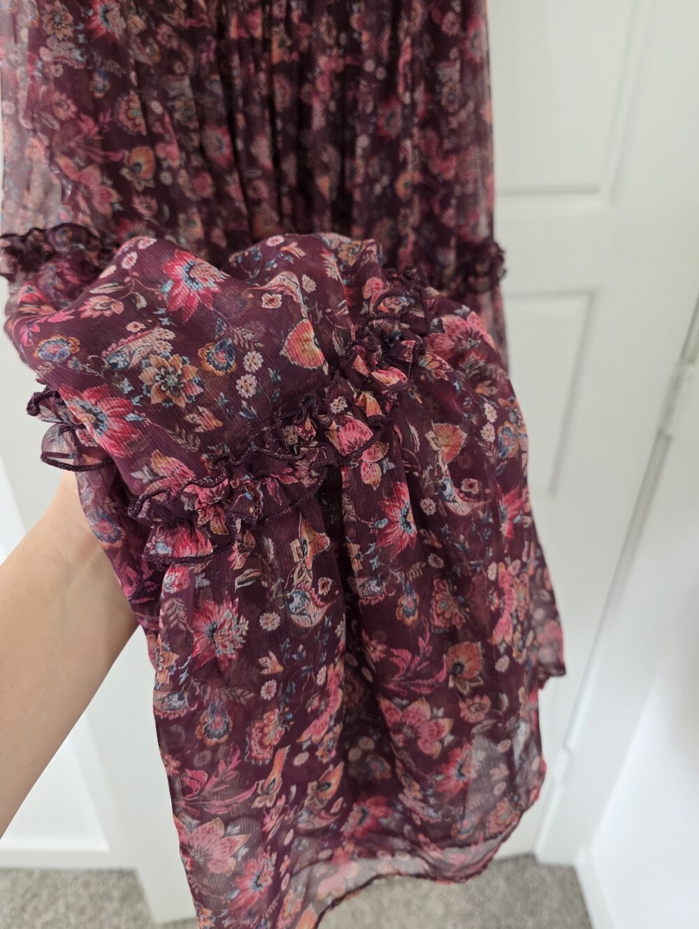 Ivy City Co Stephanie Dress Burgundy - Picture 5 of 5